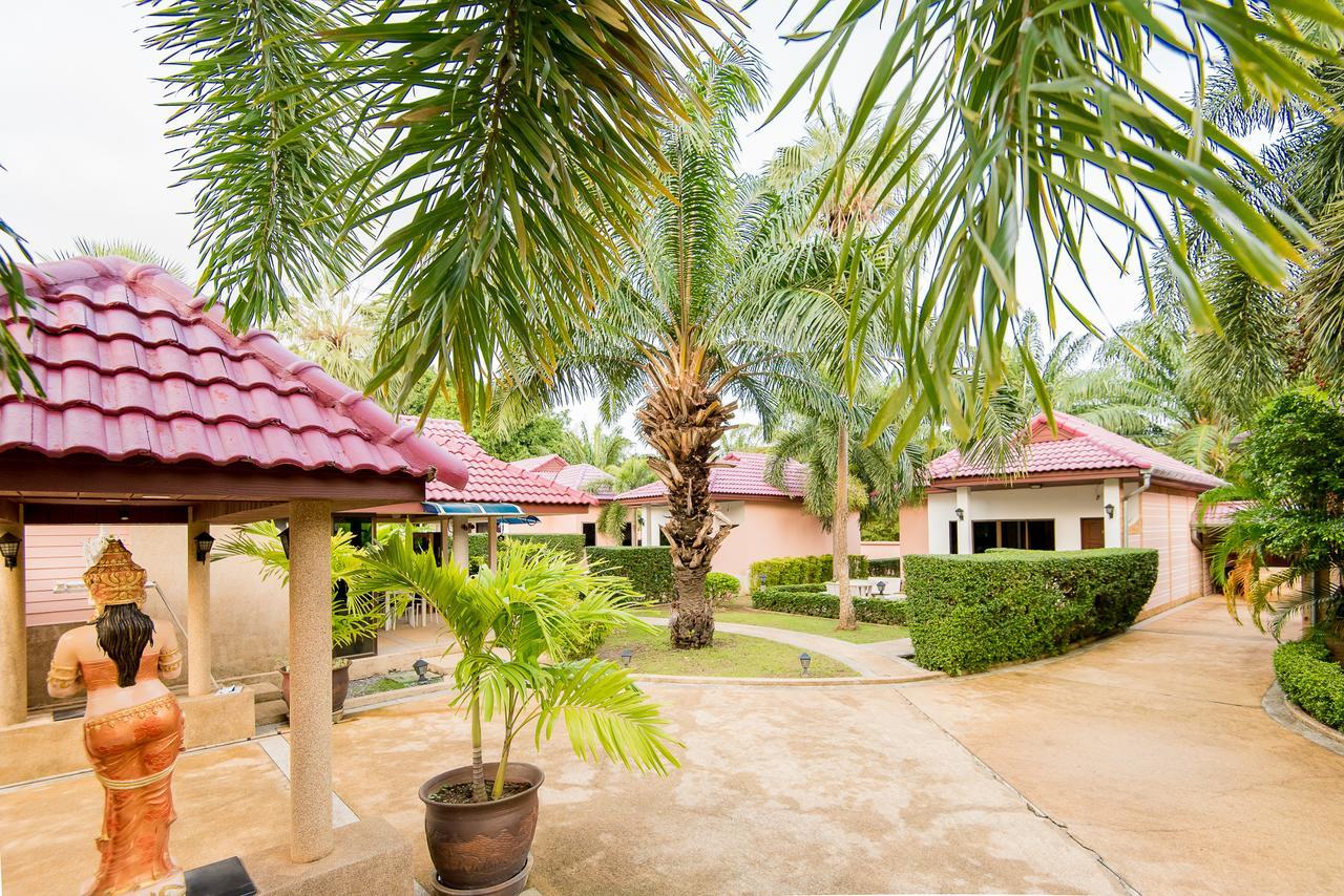 Tananza Resort & Homestay Phuket Nai Harn Kültér fotó